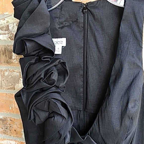 Cache sz4 Sexy Black Sheath w/ruffle accent neck - Picture 3 of 8